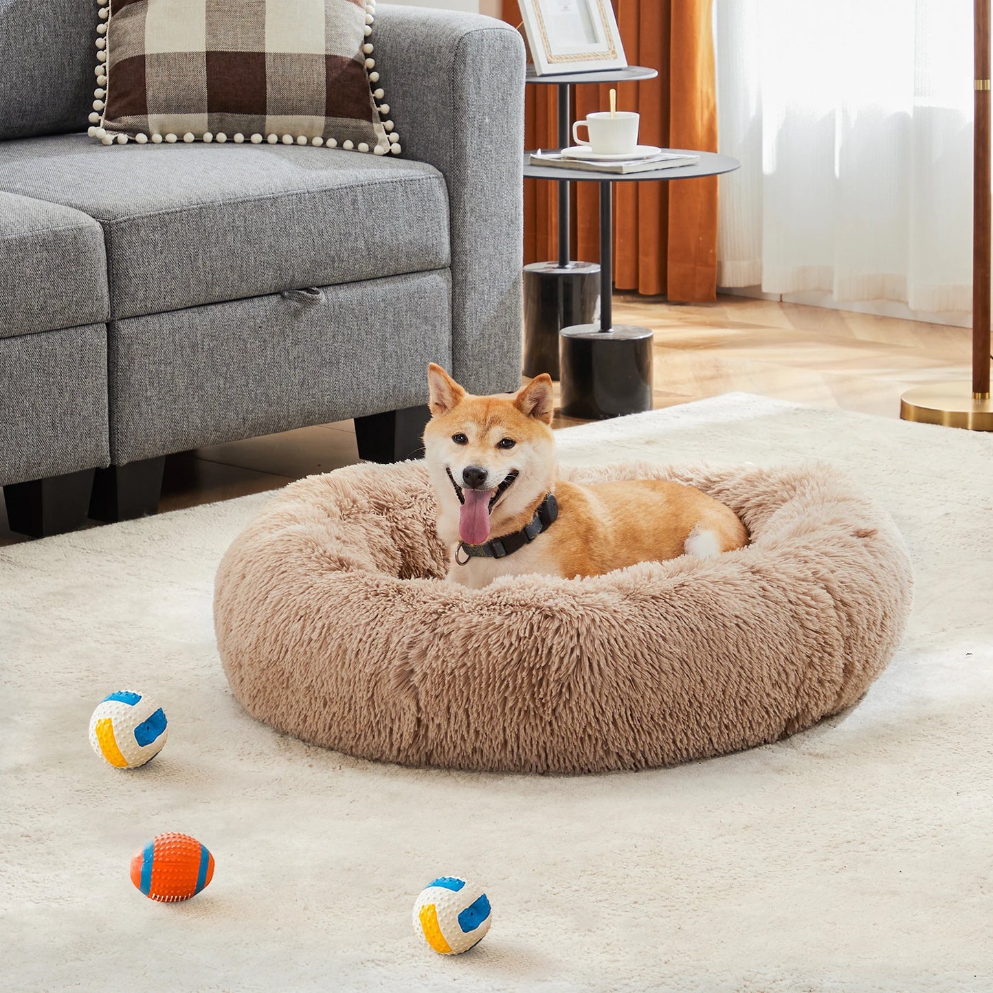 Round Plush Faux Fur Calming Dog Bed for Medium to Large Dogs Washable Large Pet Bed Anti-Slip Fluffy Dog Bed For Home